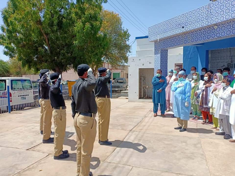 ڈاکٹروں۔ ضلعی انتظامیہ۔ پولیس کو سلام