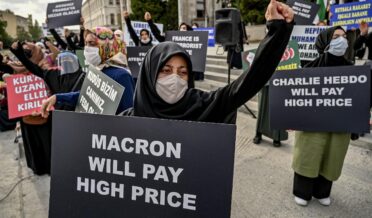 Muslim voices againt France
