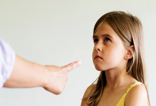 بچوں کی نہیں بڑوں کی تربیت ضروری ہے