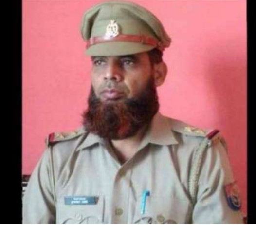 پولیس والے کو بھارت میں داڑھی رکھنے کی وجہ سے نوکری سے نکال دیا گیا