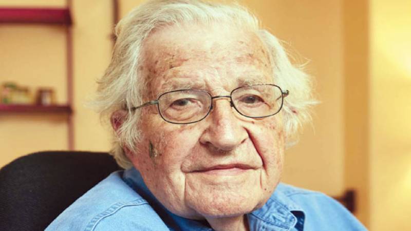 مودی حکومت کشمیریوں پر ظالمانہ حکمرانی کررہی، پاکستان مذہبی توہمات سے باہر آئے چومسکی