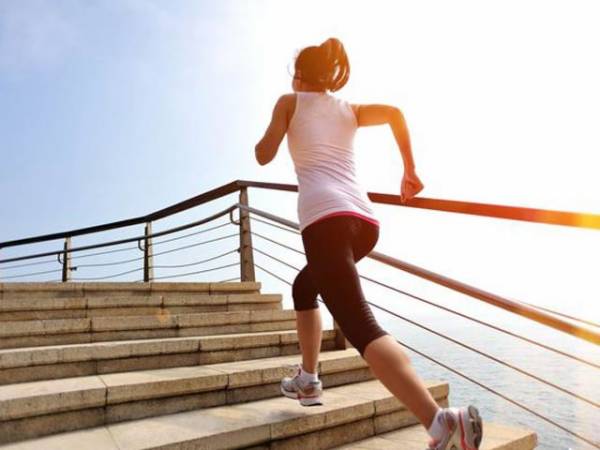 ورزش کرتی خاتون